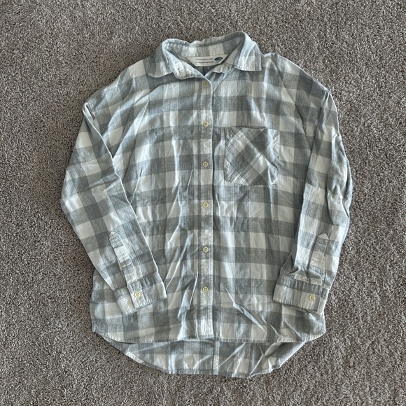 Old Navy Tops - Old Navy button down flannel
